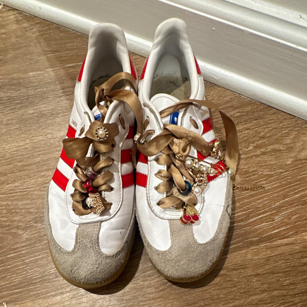 adidas Samba Low Top Sneaker US 6 White/Red/Gray Leather Lace-Up